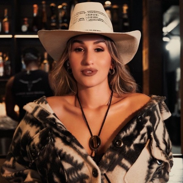 Larissa Amoreli