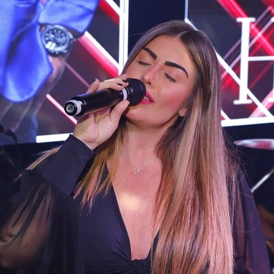 Ariane Assis